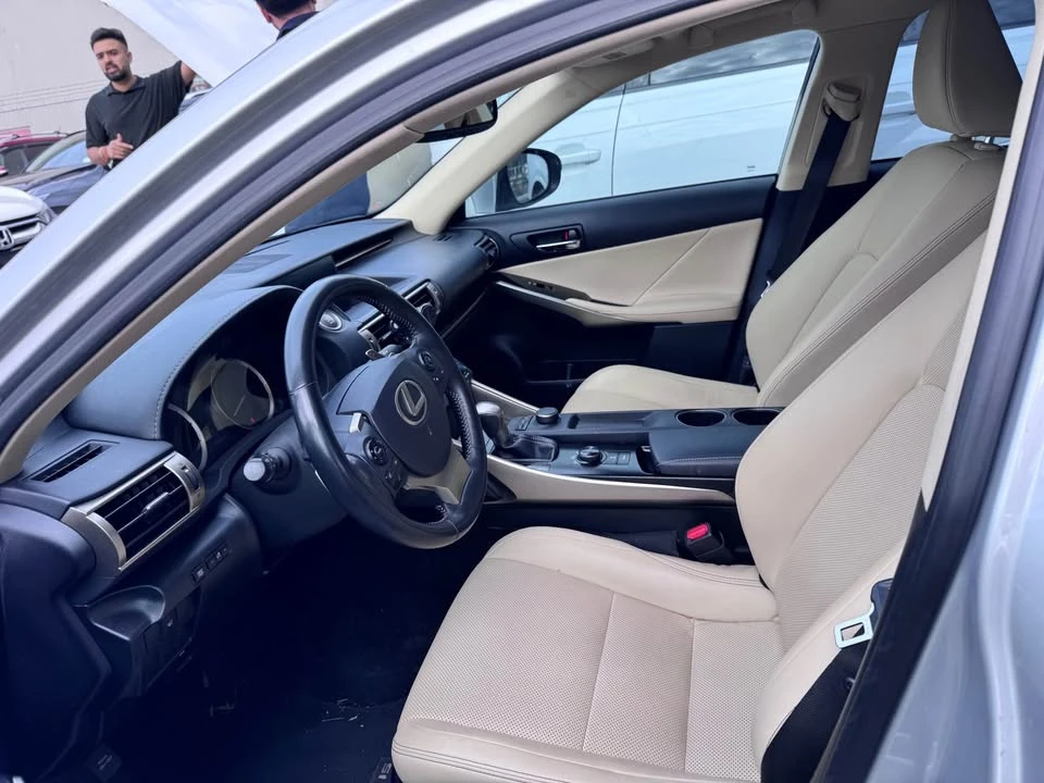 2014 Lexus IS 3rd Gen - Image 10 of 12