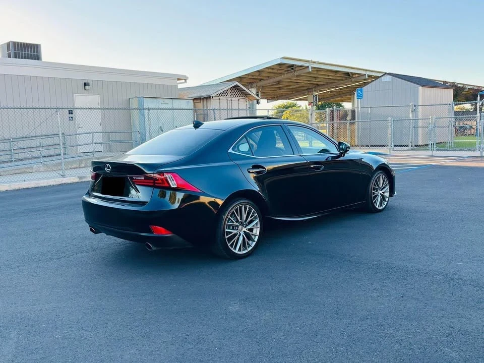 2014 Lexus IS 3rd Gen - Image 7 of 9