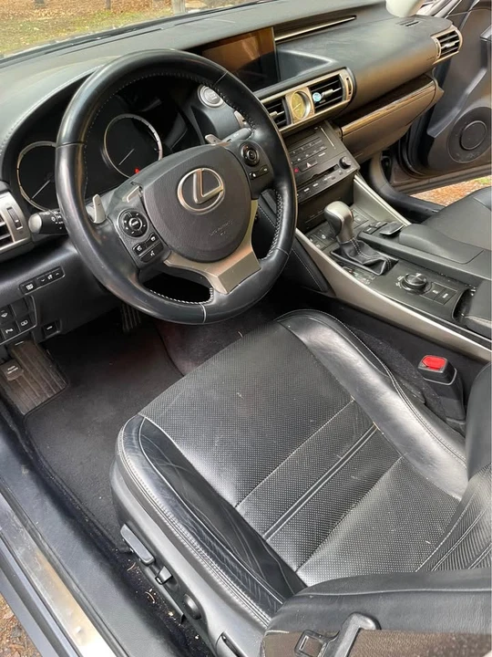 2014 Lexus IS 3rd Gen - Image 6 of 11