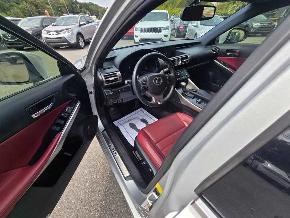 2014 Lexus IS 3rd Gen - Image 15 of 20
