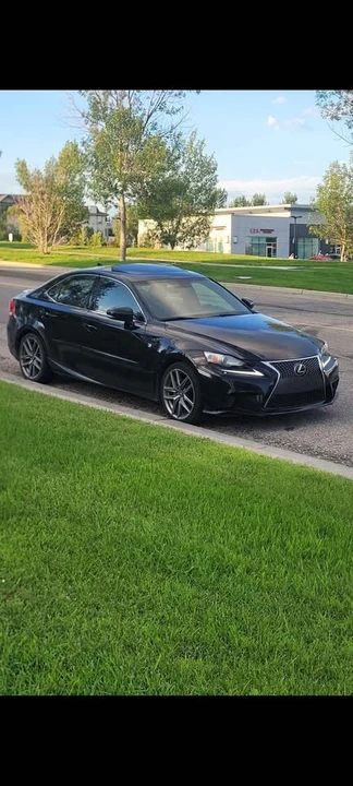 2014 Lexus IS 3rd Gen - Image 9 of 20