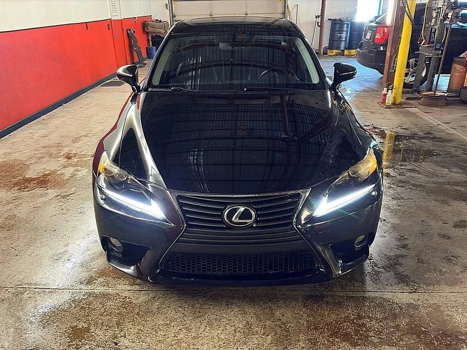 2014 Lexus IS 3rd Gen - Image 9 of 20