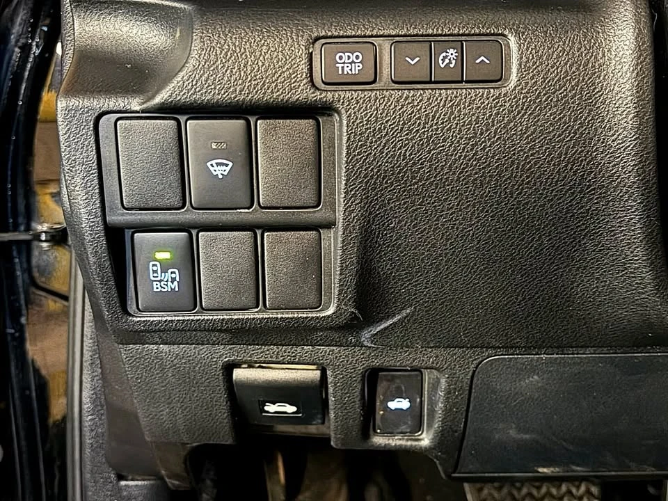 2014 Lexus IS 3rd Gen - Image 19 of 20