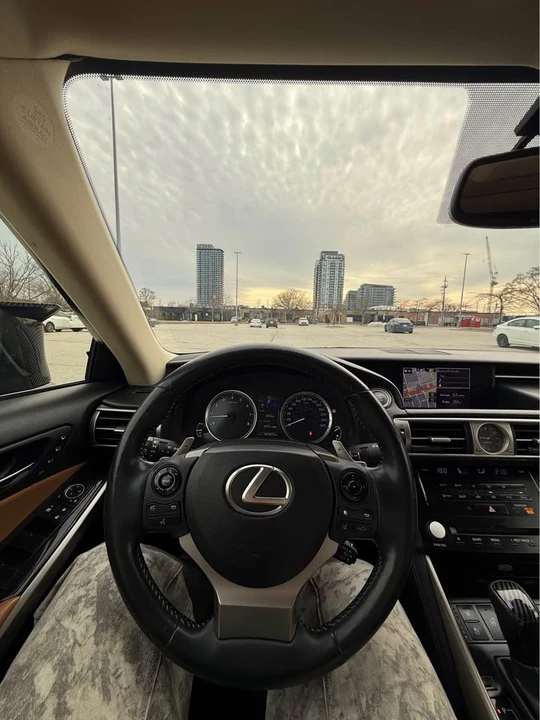 2014 Lexus IS 3rd Gen - Image 18 of 19