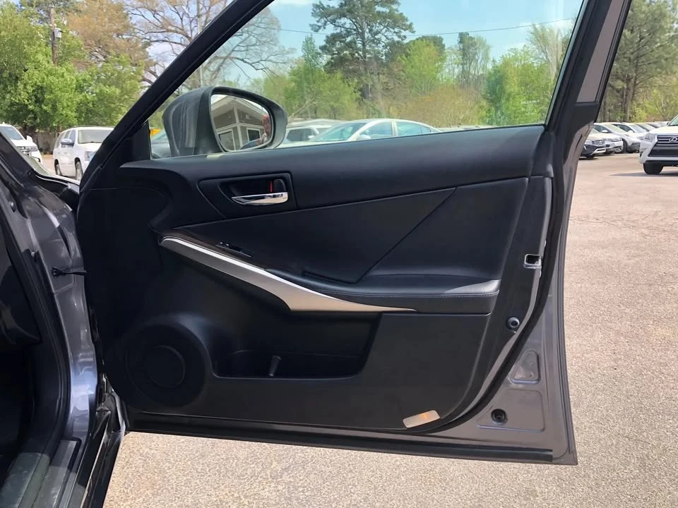 2014 Lexus IS 3rd Gen - Image 8 of 19