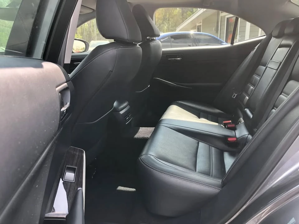 2014 Lexus IS 3rd Gen - Image 15 of 19