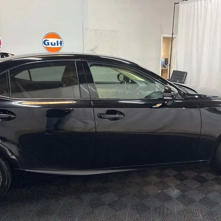 2014 Lexus IS 3rd Gen - Image 19 of 20