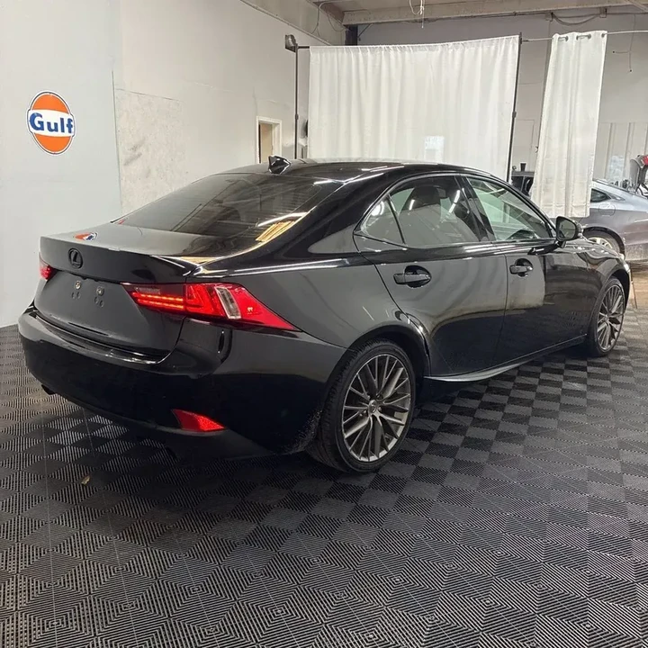 2014 Lexus IS 3rd Gen - Image 11 of 20