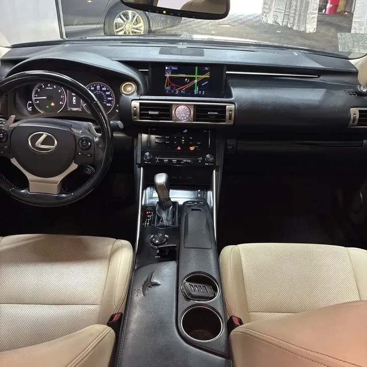 2014 Lexus IS 3rd Gen - Image 17 of 20