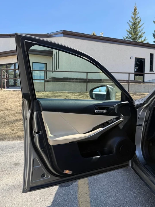 2014 Lexus IS 3rd Gen - Image 11 of 13