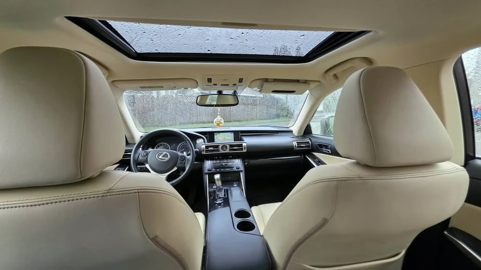 2014 Lexus IS 3rd Gen - Image 5 of 8