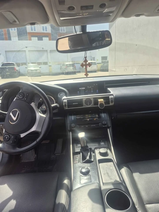 2014 Lexus IS 3rd Gen - Image 7 of 9