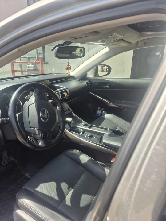 2014 Lexus IS 3rd Gen - Image 5 of 9