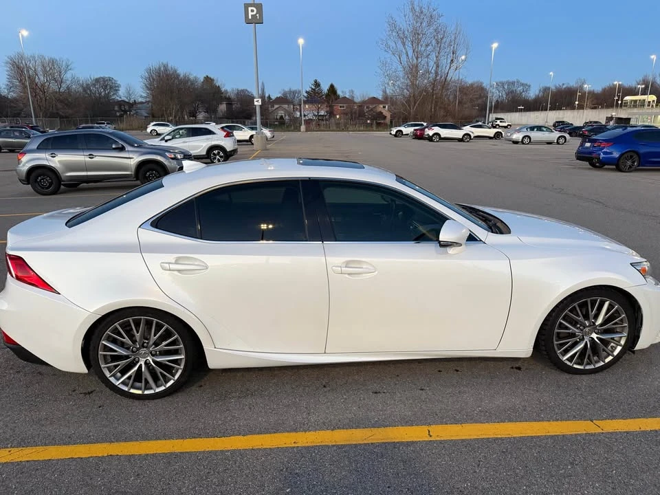 2014 Lexus IS 3rd Gen - Image 5 of 10