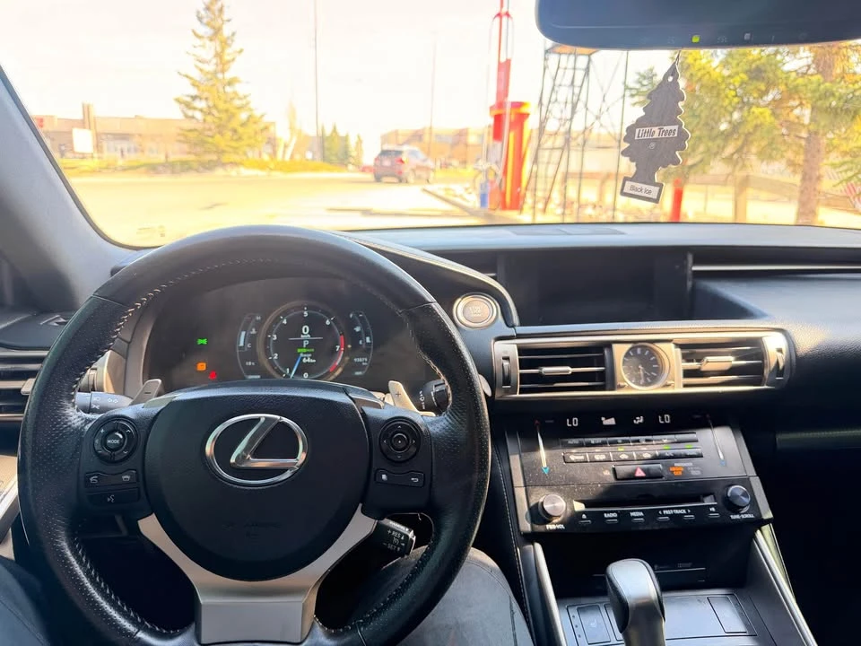 2014 Lexus IS 3rd Gen - Image 15 of 16