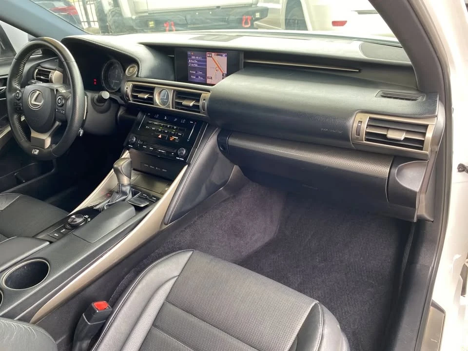 2014 Lexus IS 3rd Gen - Image 13 of 20
