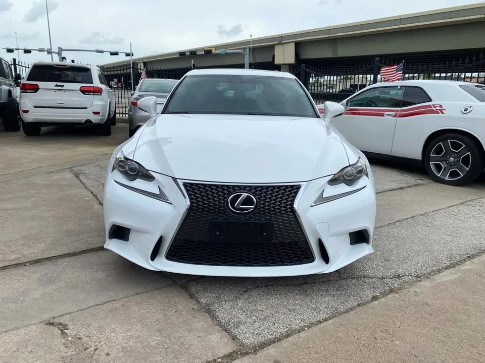2014 Lexus IS 3rd Gen - Image 9 of 20