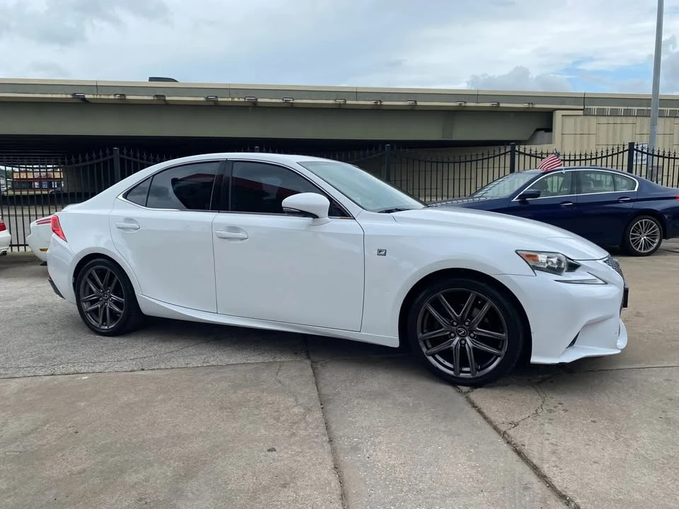 2014 Lexus IS 3rd Gen - Image 6 of 20