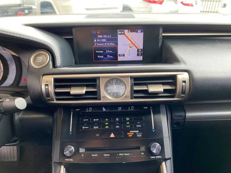 2014 Lexus IS 3rd Gen - Image 15 of 20