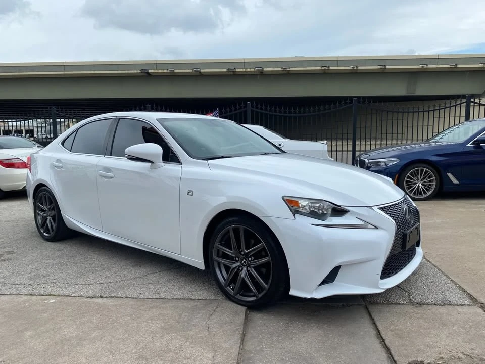 2014 Lexus IS 3rd Gen - Image 5 of 20