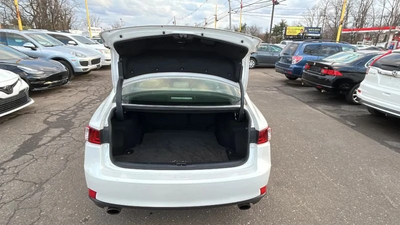 2014 Lexus IS 3rd Gen - Image 17 of 20