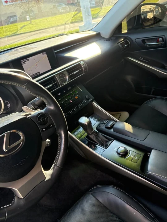 2014 Lexus IS 3rd Gen - Image 10 of 15