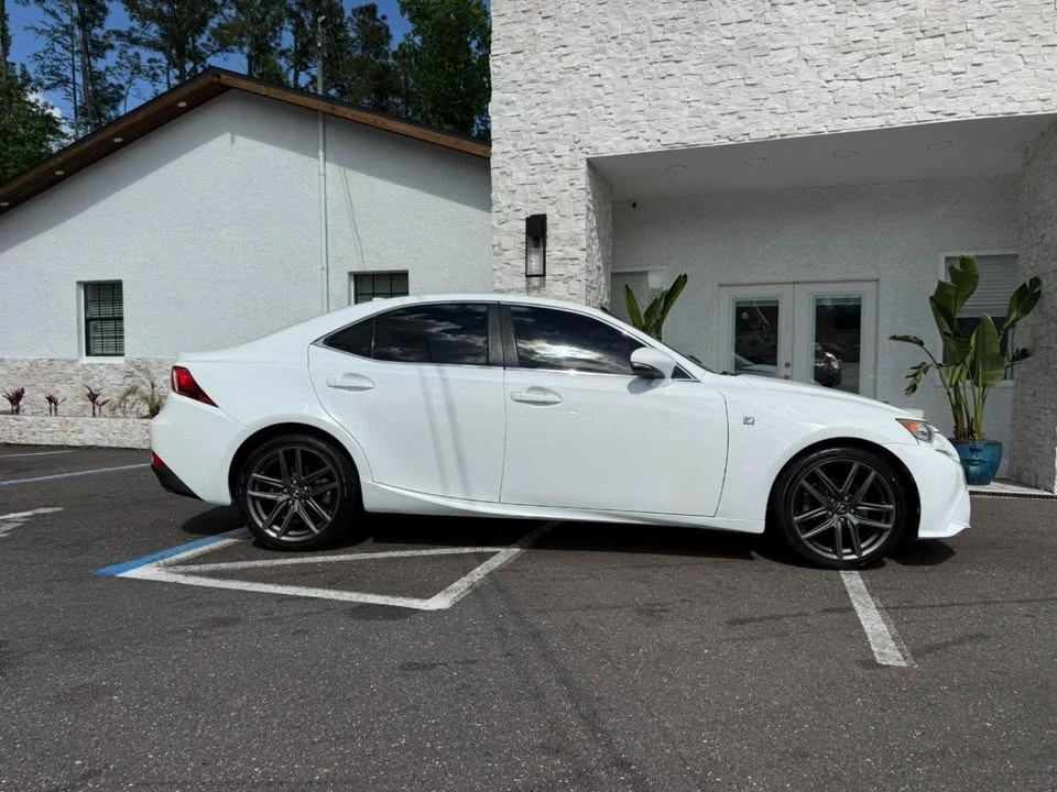 2014 Lexus IS 3rd Gen - Image 16 of 20