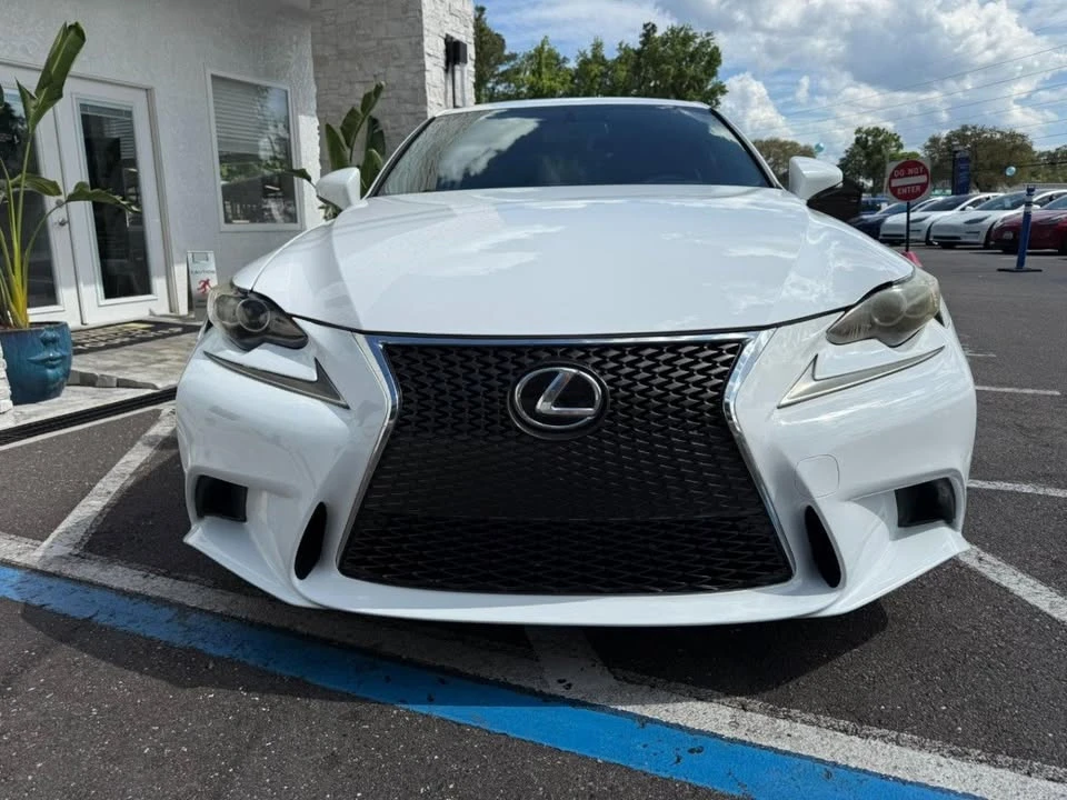2014 Lexus IS 3rd Gen - Image 10 of 20