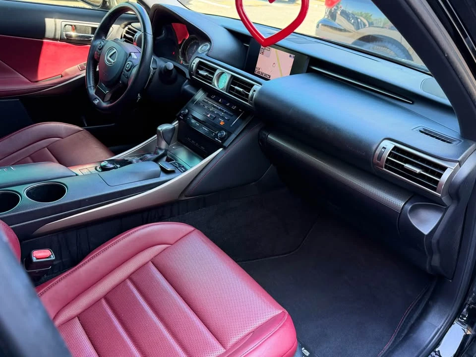 2014 Lexus IS 3rd Gen - Image 4 of 10