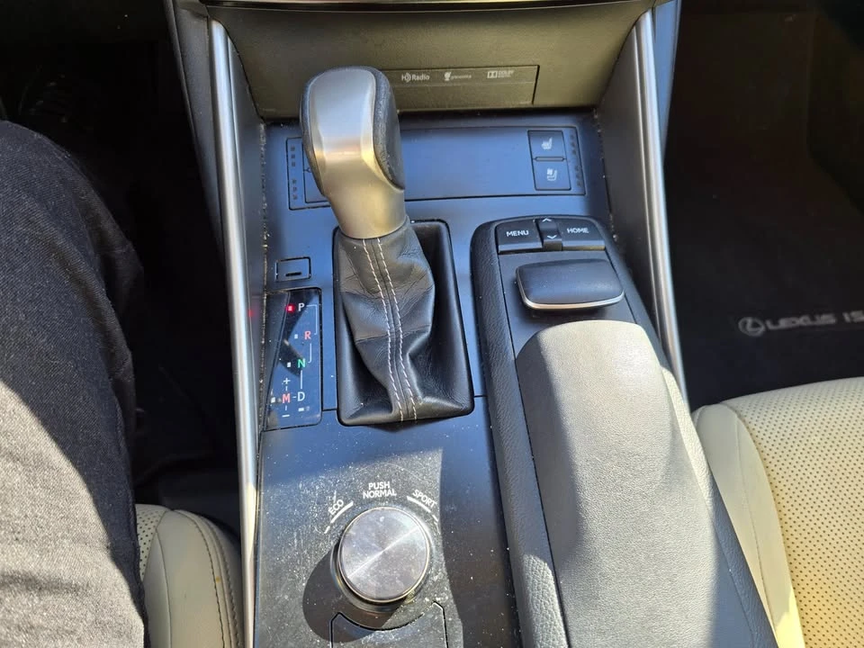 2014 Lexus IS 3rd Gen - Image 17 of 20