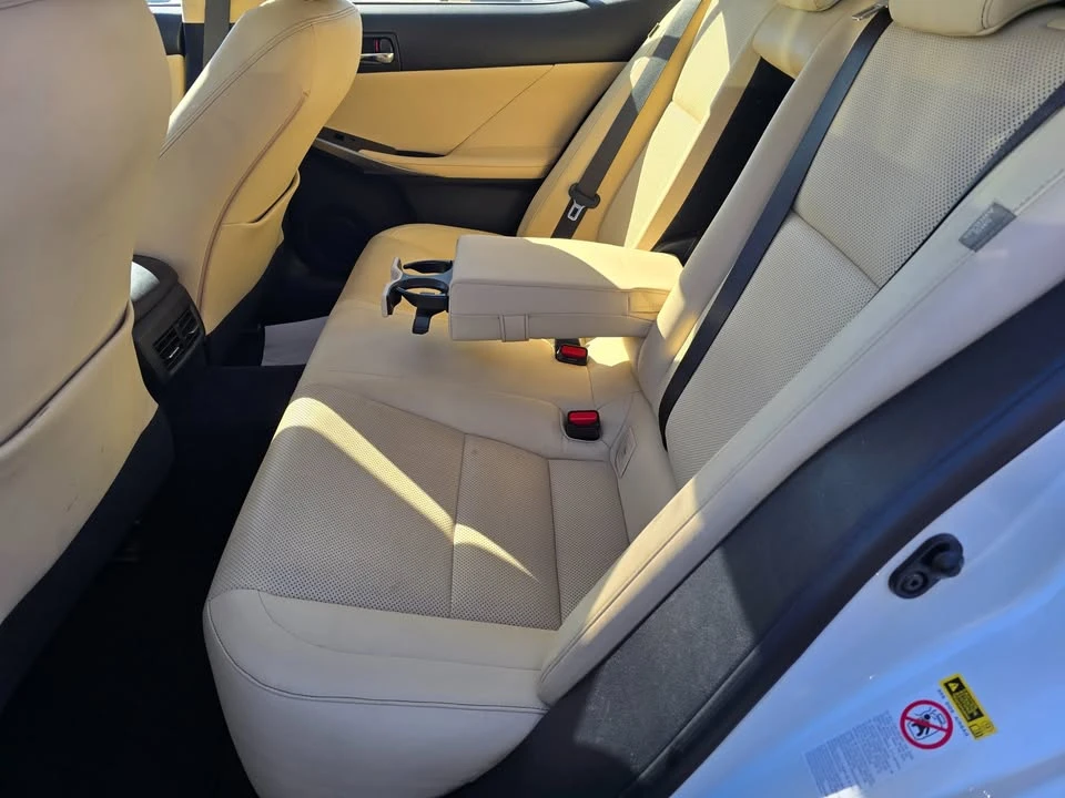 2014 Lexus IS 3rd Gen - Image 19 of 20