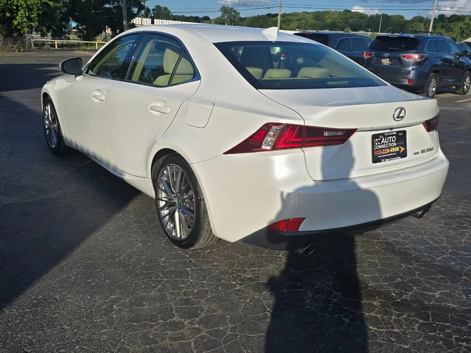 2014 Lexus IS 3rd Gen - Image 6 of 20