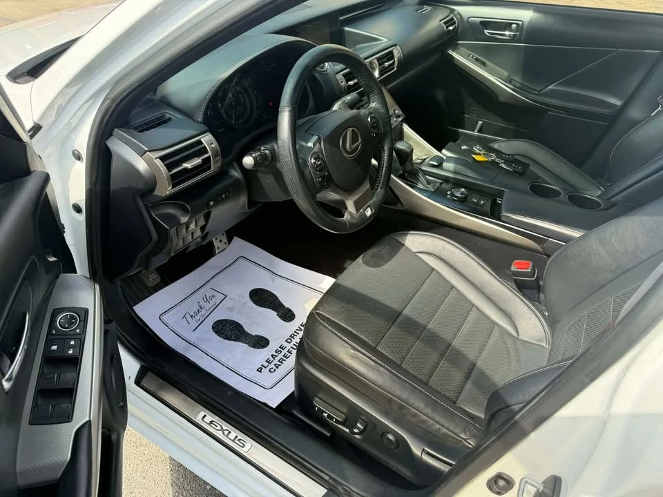 2014 Lexus IS 3rd Gen - Image 14 of 20