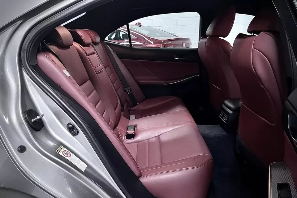 2014 Lexus IS 3rd Gen - Image 18 of 20