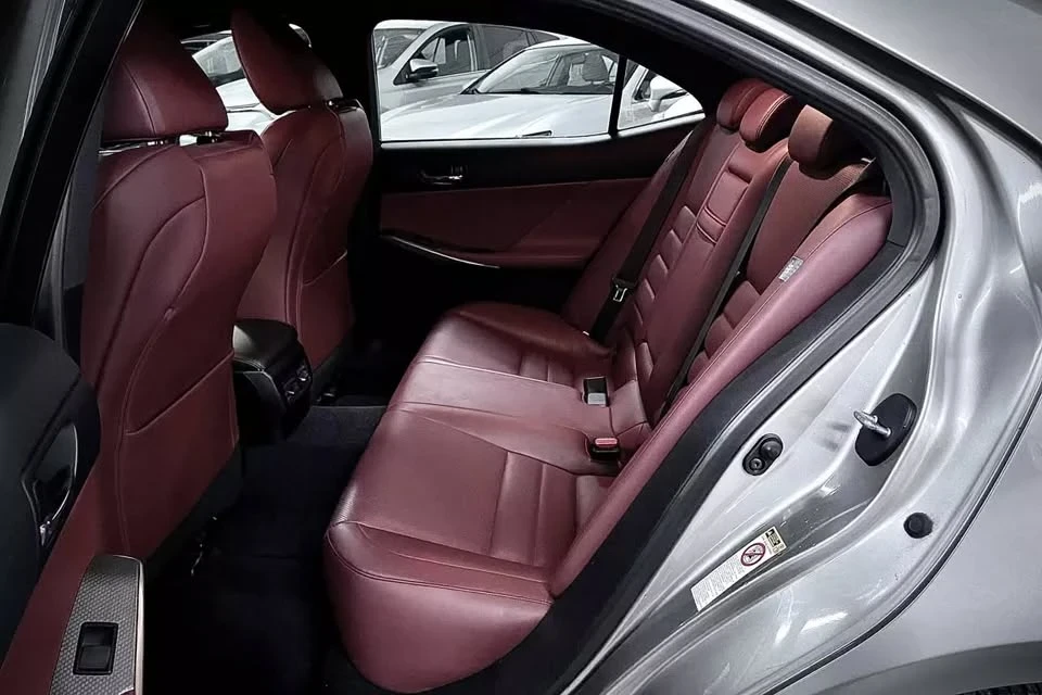 2014 Lexus IS 3rd Gen - Image 13 of 20