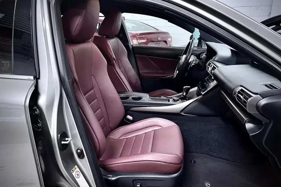 2014 Lexus IS 3rd Gen - Image 16 of 20
