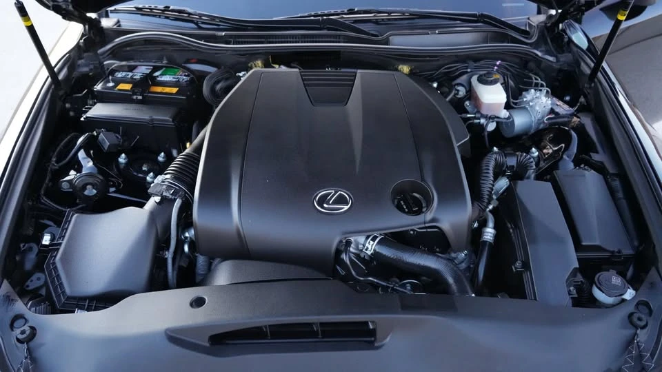 2014 Lexus IS 3rd Gen - Image 16 of 17