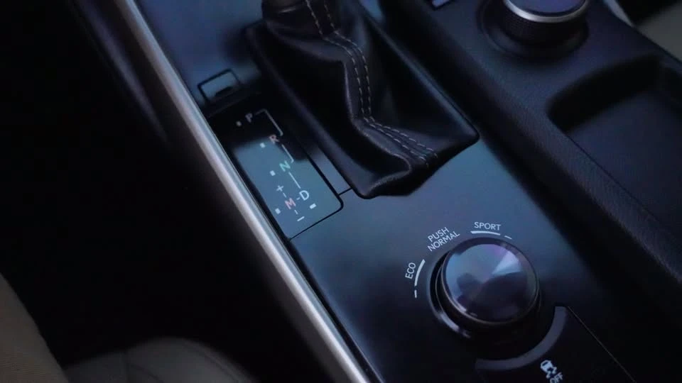 2014 Lexus IS 3rd Gen - Image 12 of 17