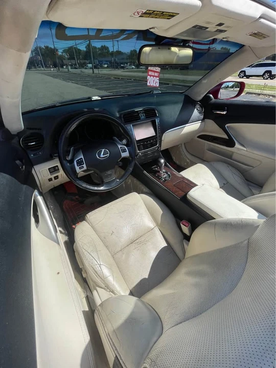 2014 Lexus IS 3rd Gen - Image 10 of 15