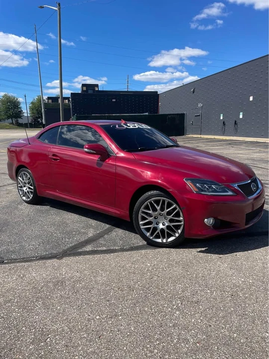 2014 Lexus IS 3rd Gen - Image 4 of 15