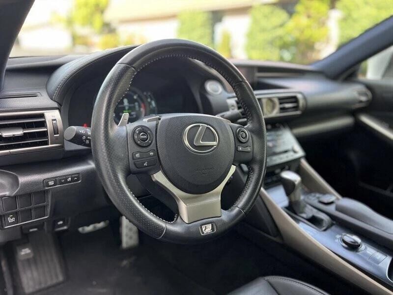 2014 Lexus IS 3rd Gen - Image 8 of 18