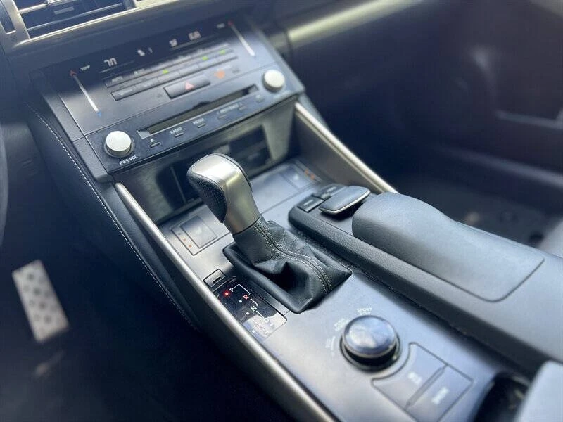 2014 Lexus IS 3rd Gen - Image 15 of 18