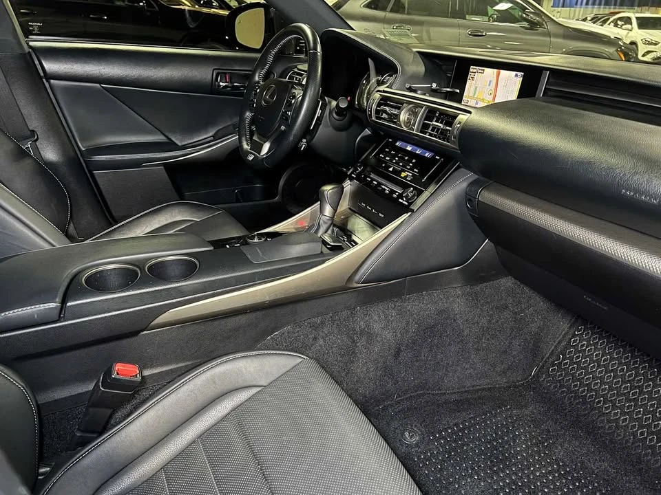 2014 Lexus IS 3rd Gen - Image 7 of 12