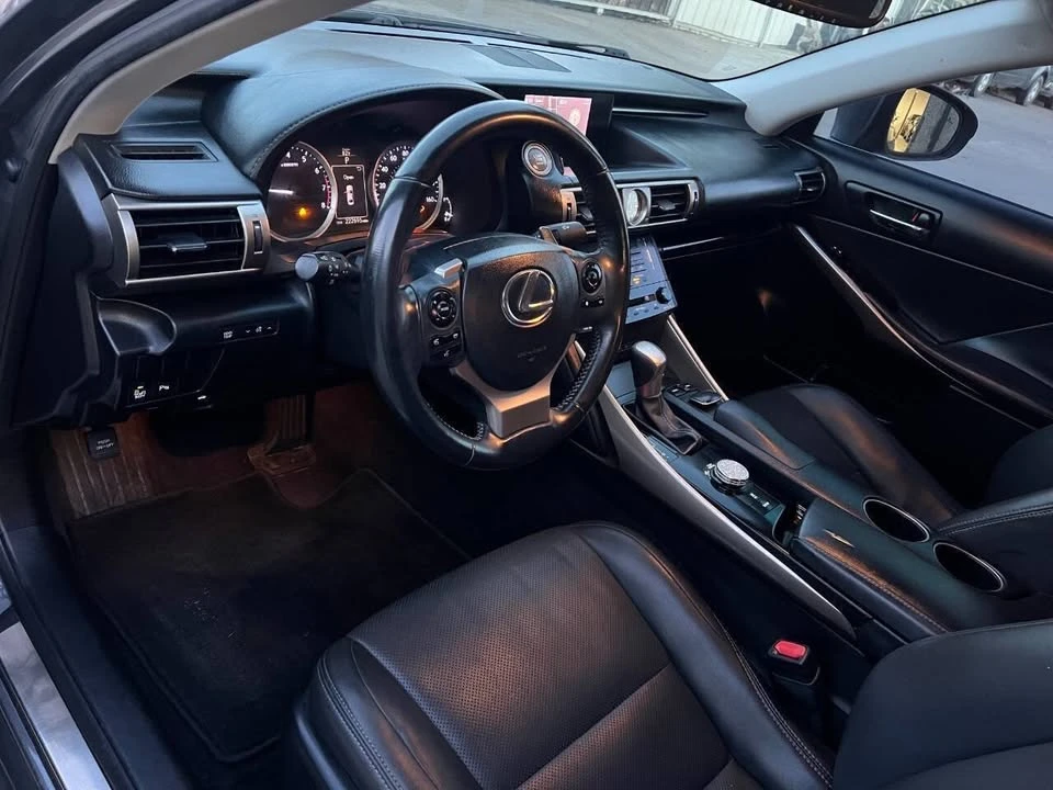 2014 Lexus IS 3rd Gen - Image 10 of 16
