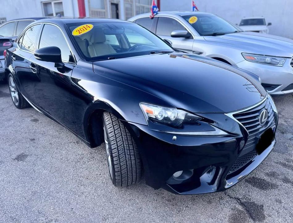 2014 Lexus IS 3rd Gen - Image 4 of 10