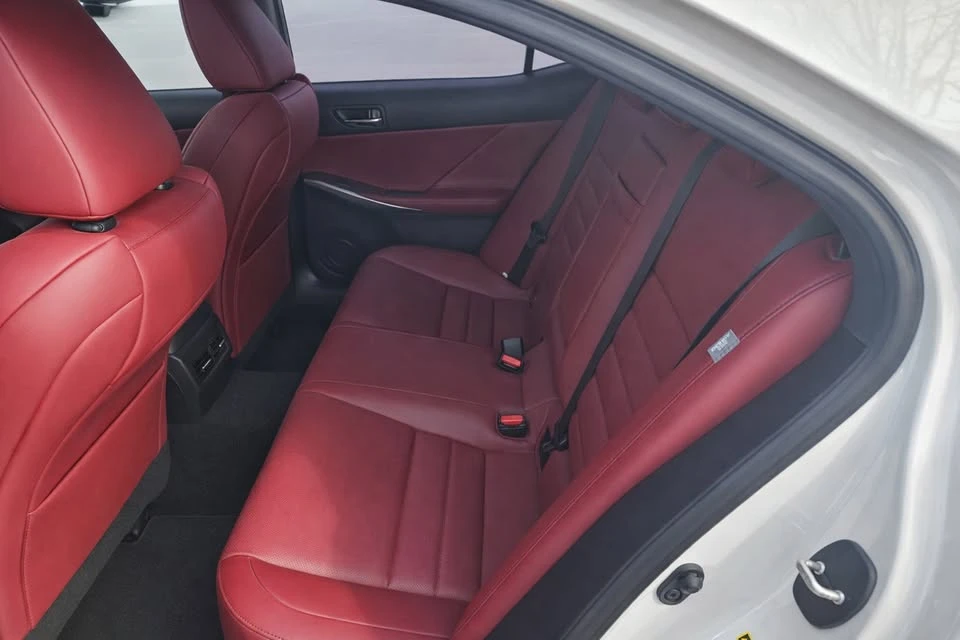 2014 Lexus IS 3rd Gen - Image 4 of 5
