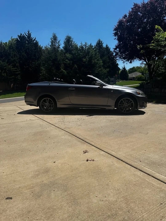 2014 Lexus IS 2nd Gen - Image 3 of 11