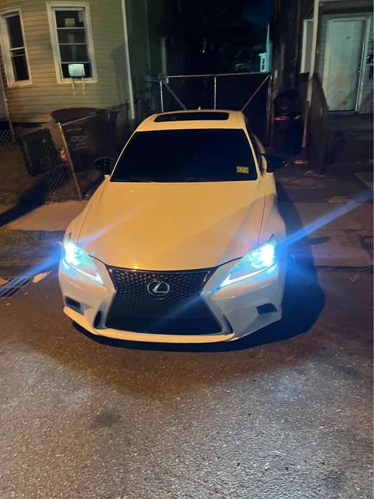 2014 Lexus IS 3rd Gen - Image 12 of 17