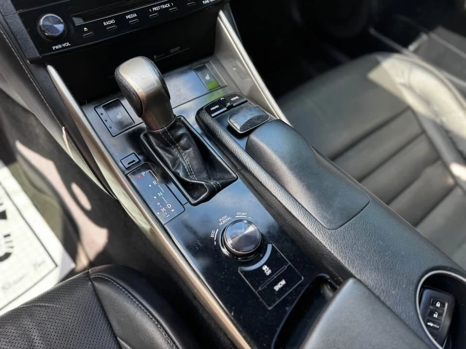 2014 Lexus IS F 2nd Gen - Image 13 of 19