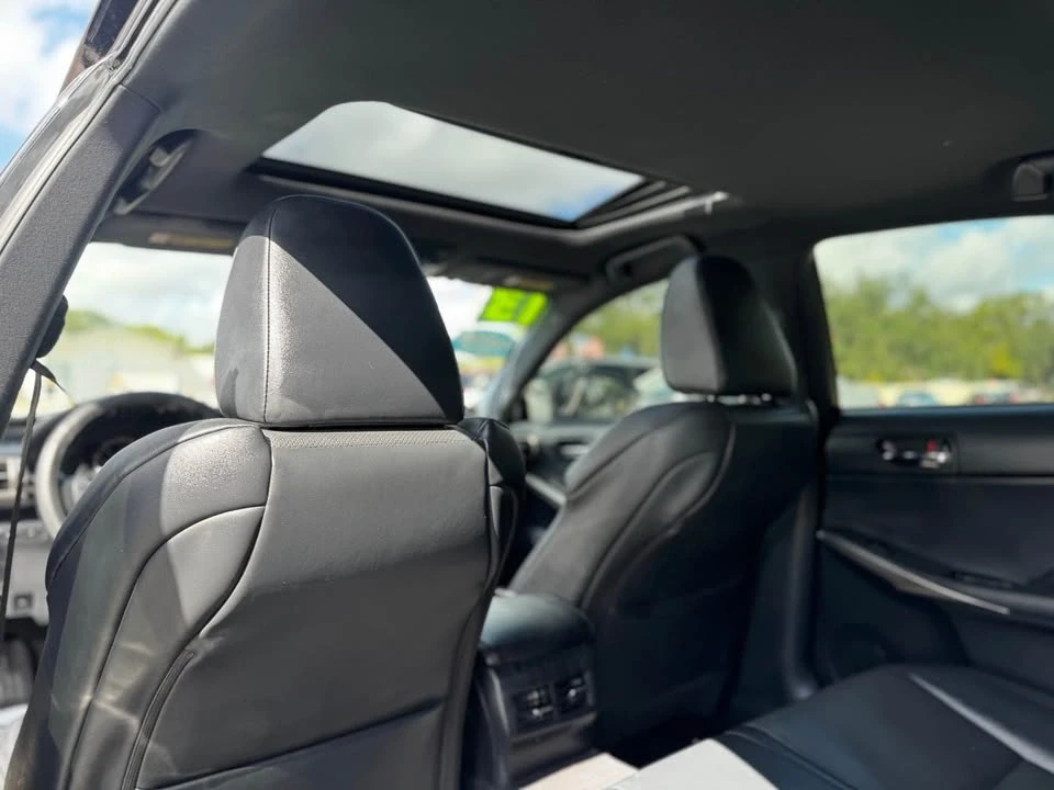 2014 Lexus IS F 2nd Gen - Image 17 of 19